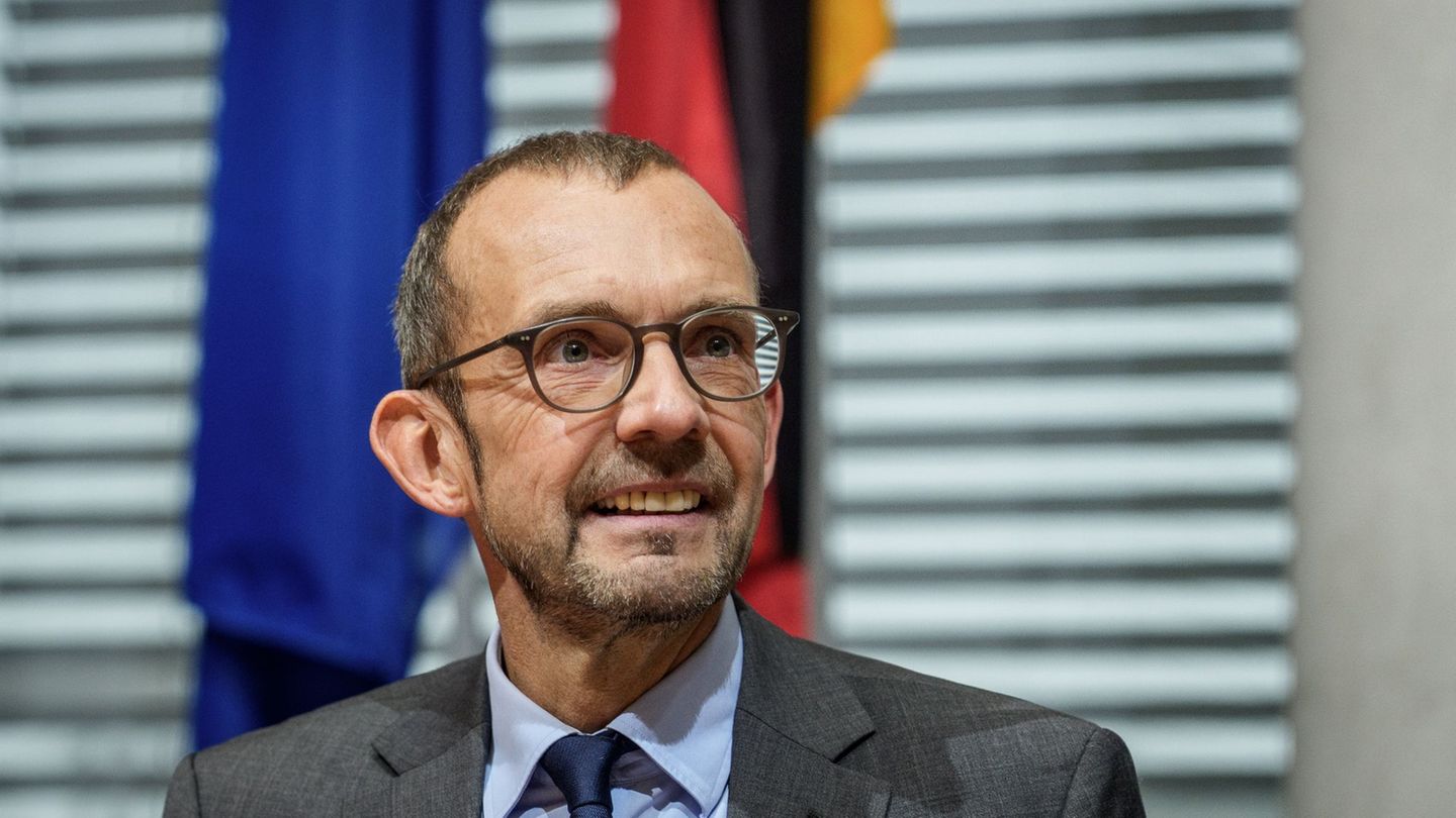 Streit um Wehrdienst: Röwekamp: Drei Punkte beim neuen Wehrdienst noch ungelöst