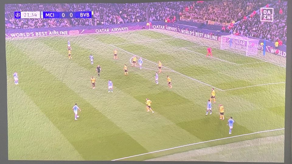 Der CineBeam S bei Tageslicht