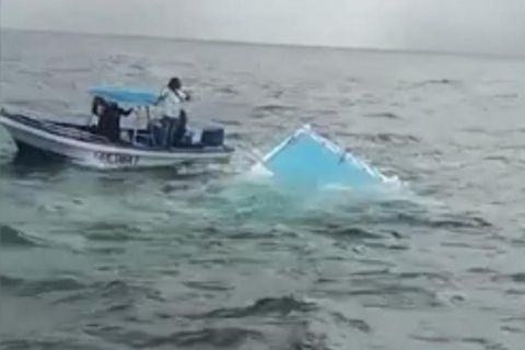 Ausflugsboot von "Mein Schiff" gekentert – 55 Kreuzfahrt-Passagiere in Seenot