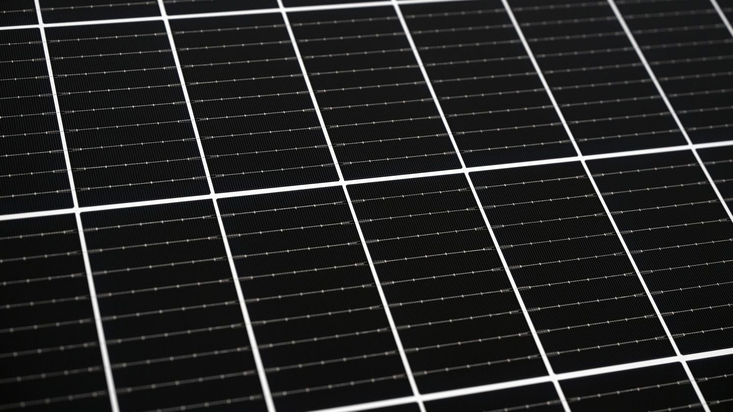 Die Entsorgung solcher Module ist sehr kostenintensiv. (Symbolbild) Foto: Lilli Förter/dpa