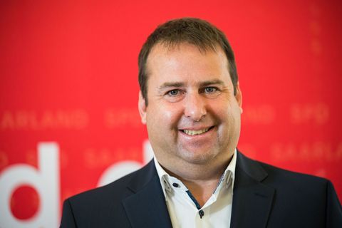 Der Insolvenzantrag könne eine Chance sein, sagt Saarlands Gesundheitsminister (Archivbild) Foto: Oliver Dietze/dpa