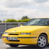 Opel Calibra in gelb
