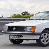 Weißer Opel Monza