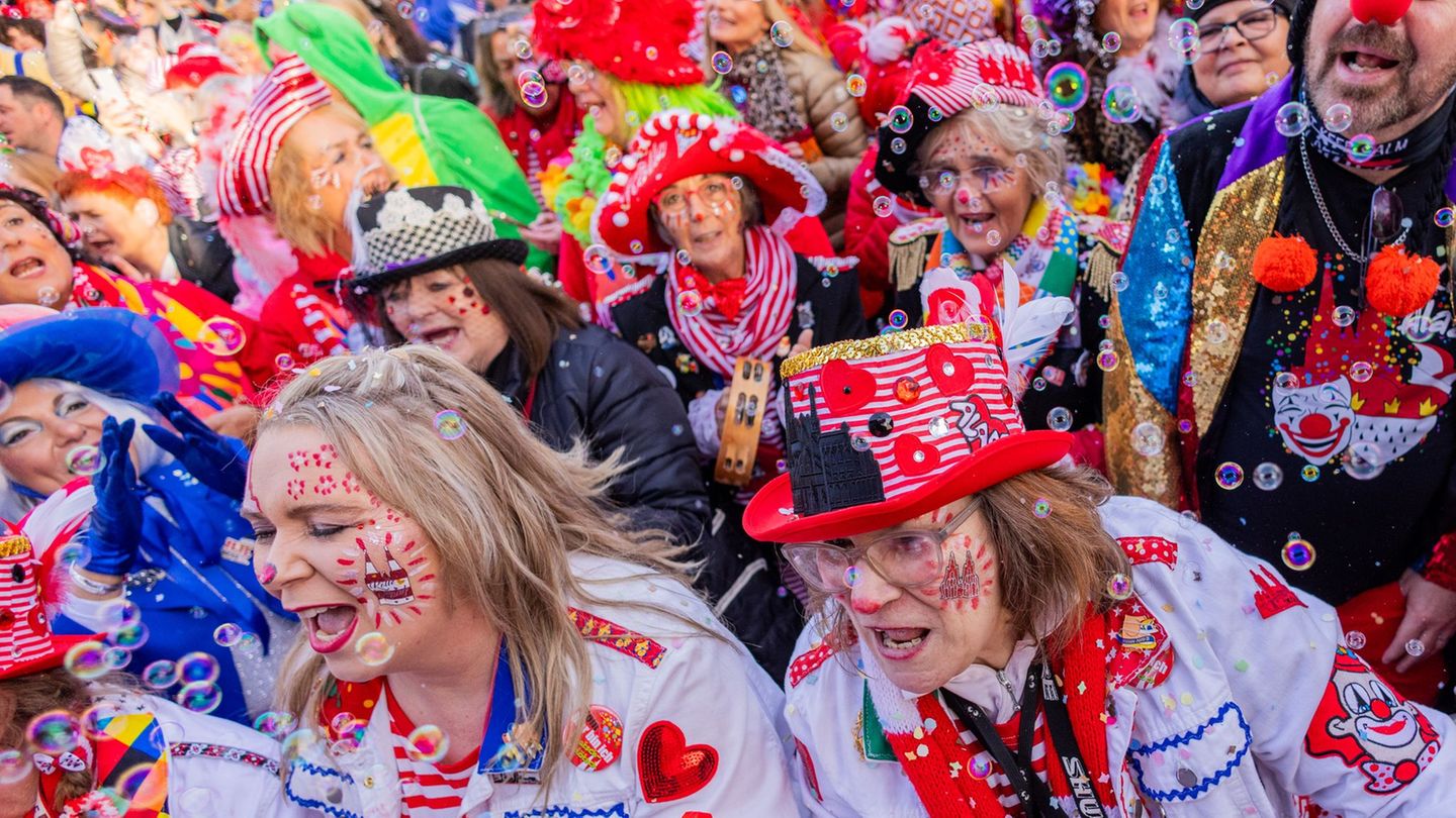 Karnevalsbeginn: Der närrische Frohsinn ist ausgebrochen