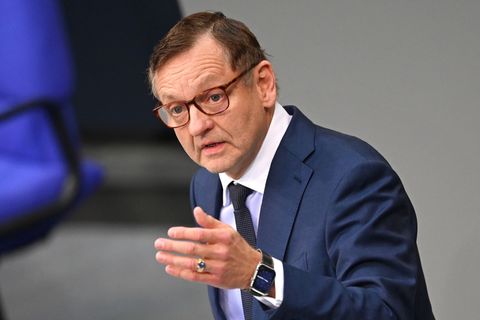 AfD-Bundesvize Kay Gottschalk: "Dann müssen wir uns halt nach Ersatz umsehen". Foto: Elisa Schu/dpa