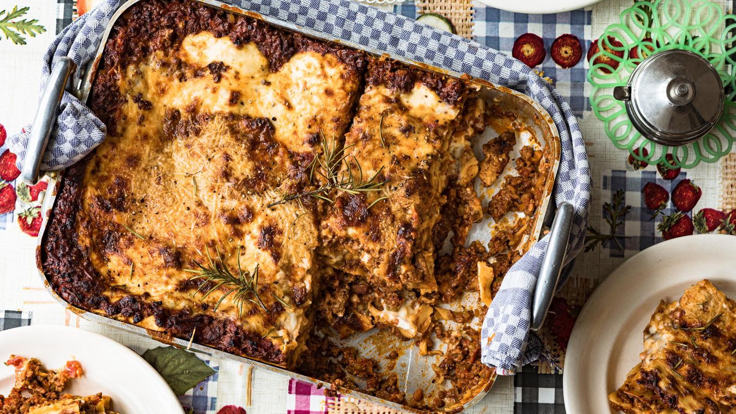 Lasagne in einer Auflaufform