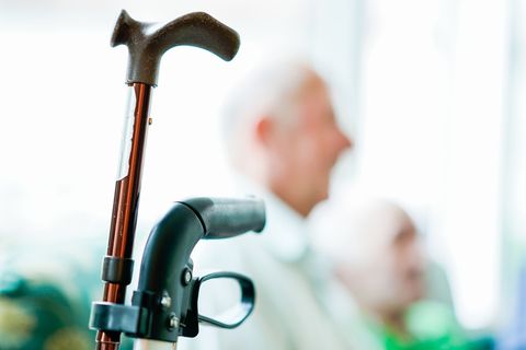 Mit dem Pilotprojekt "Carla" sollen Pflegeheimbewohner schneller ärztlich versorgt werden – per Videochat und mit Hilfe digitale