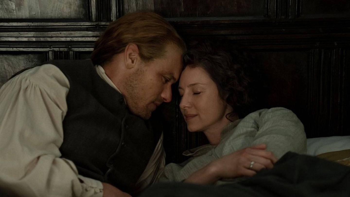 Die Liebesgeschichte von Jamie und Claire steht im Mittelpunkt von "Outlander" und begeistert ein Millionenpublikum.