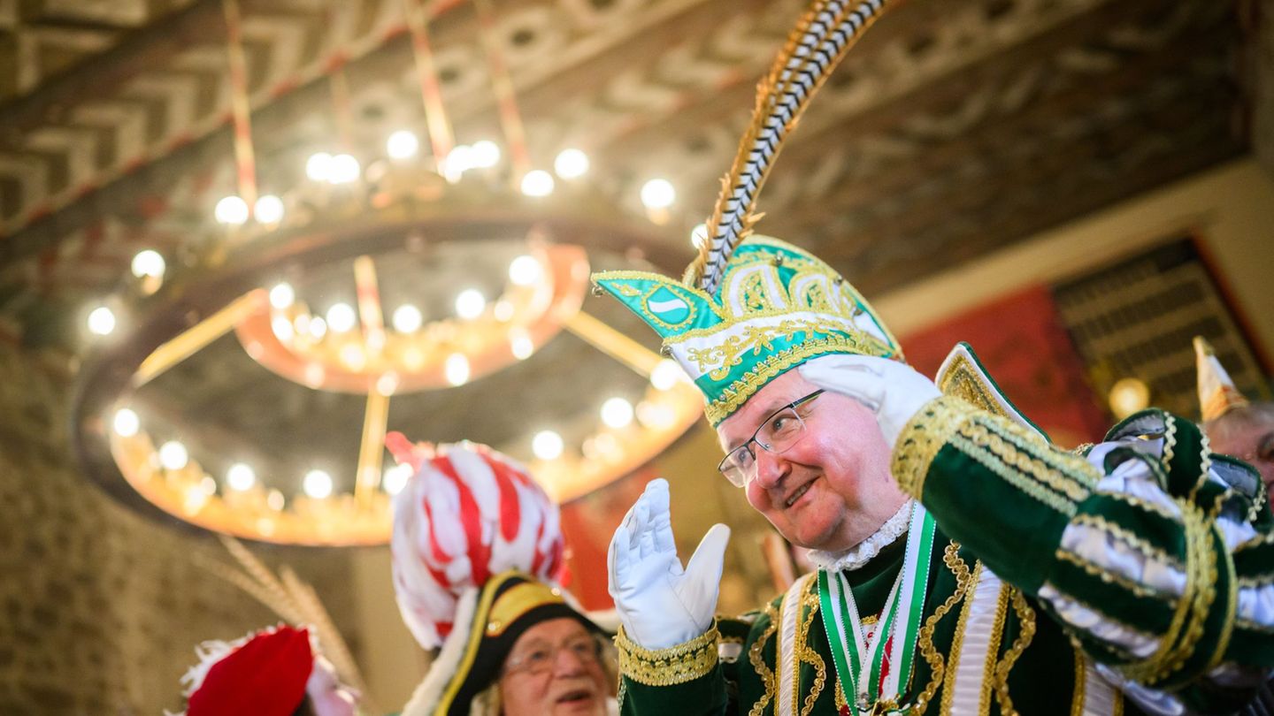 Prinz Andreas Markurth (Andreas II.) hat mit der Prinzenproklamation die Macht in Braunschweig für die sogenannte 5. Jahreszeit