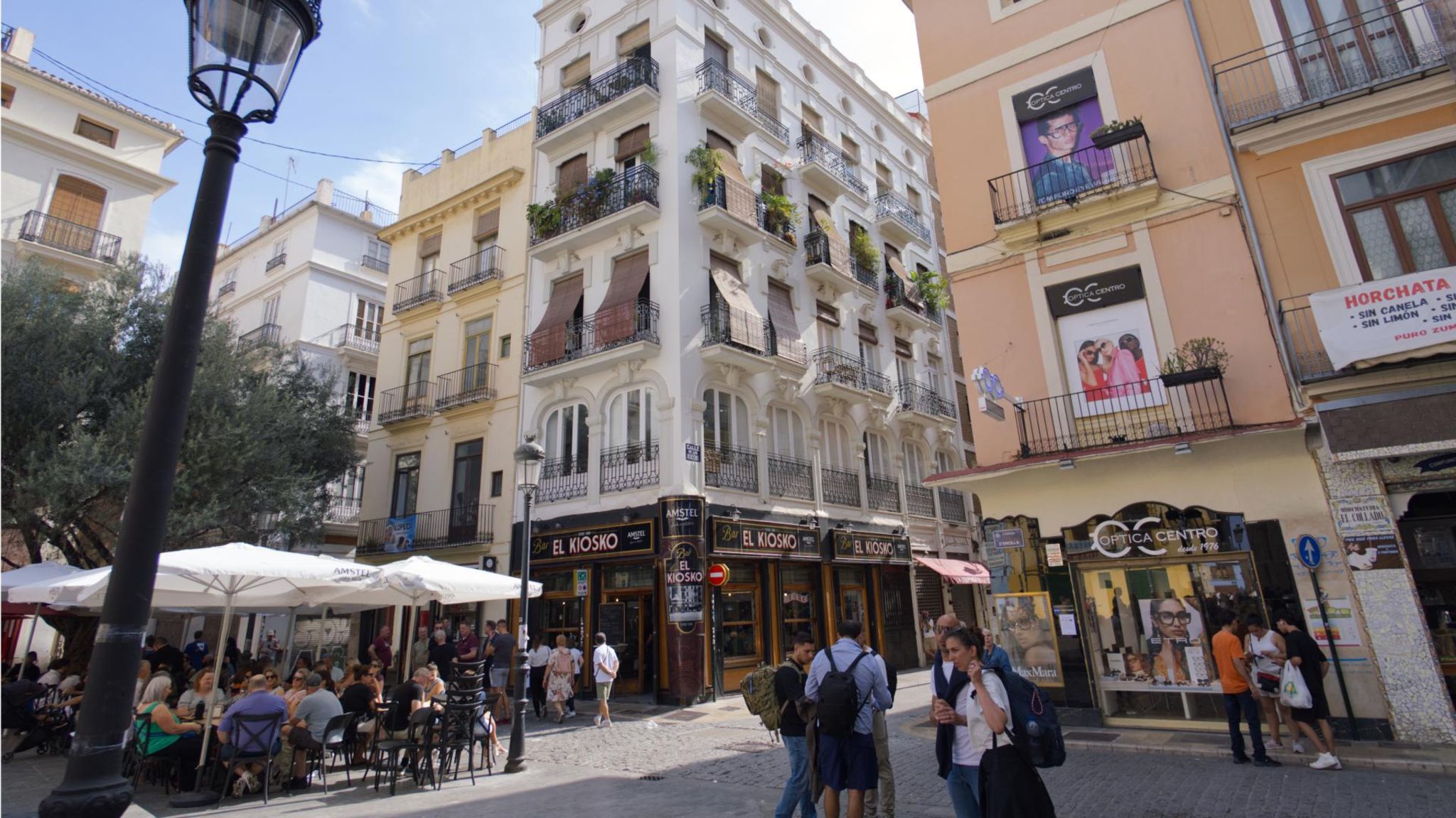 Anfang November in Valencia: 24 Grad, Sonne, die Menschen flanieren und genießen das Leben. Gleich in mehreren Rankings wird Valencia als Stadt mit der höchsten Lebensqualität aufgeführt 