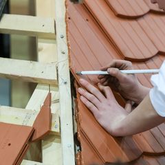 Handwerker in MV fordern einen günstigeren Strompreis. (Symbolbild) Foto: Jan Woitas/dpa