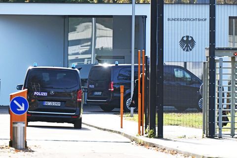 Die Bundesanwaltschaft lies den Mann nach Karlsruhe bringen. (Archivbild) Foto: Uli Deck/dpa