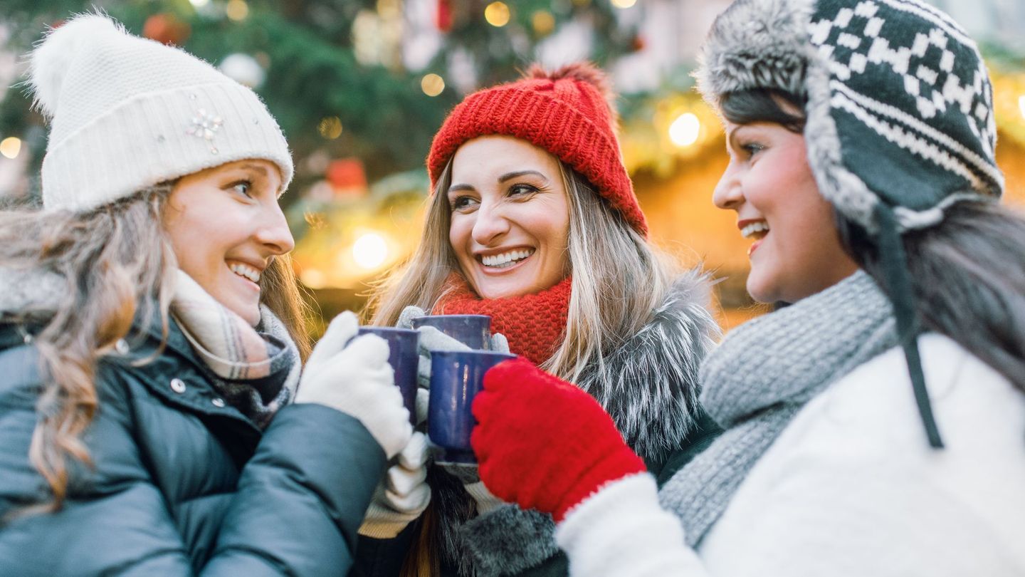 Die Glühwein-Preise unterscheiden sich auf deutschen Weihnachtsmärkten teils deutlich.