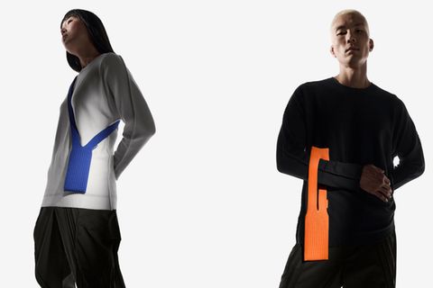 Zwei Models tragen die iPhone Pocket in Orange und Blau
