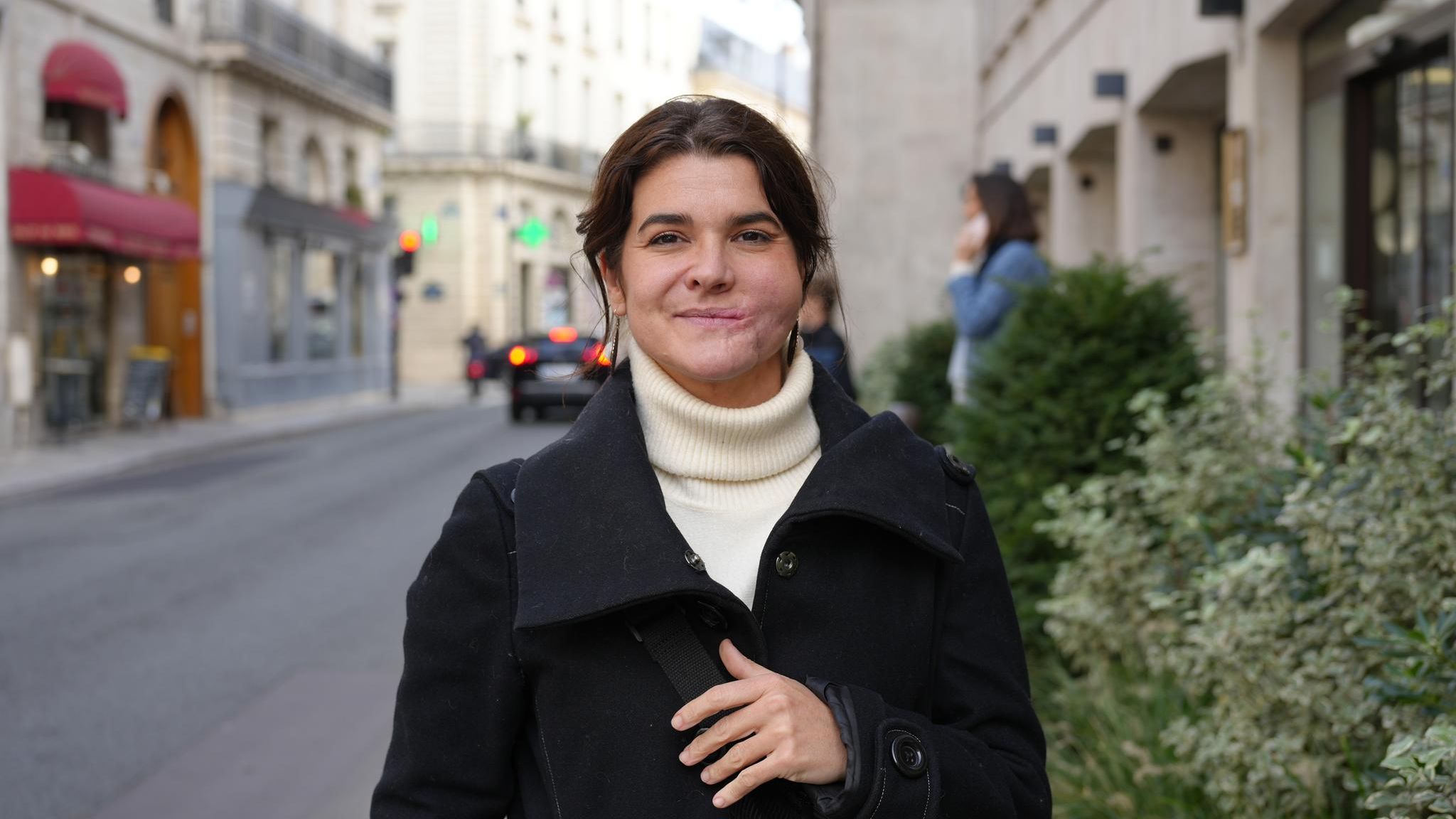 Gaelle ist heute 44 Jahre alt. Sie hat einen neuen Partner, der den gleichen Vornamen hat wie ihr gestorbener Freund. Gaelle glaubt, es ist ein Zeichen