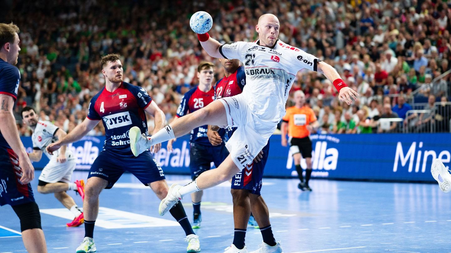 Arnar Freyr Arnarsson war gegen Budapest bester Werfer für Melsungen. Foto: Marius Becker/dpa