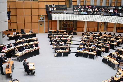 Der bisherige Grünen-Politiker Altug kehrt seiner Partei und seiner Fraktion im Abgeordnetenhaus den Rücken zu. (Archivbild) Fot