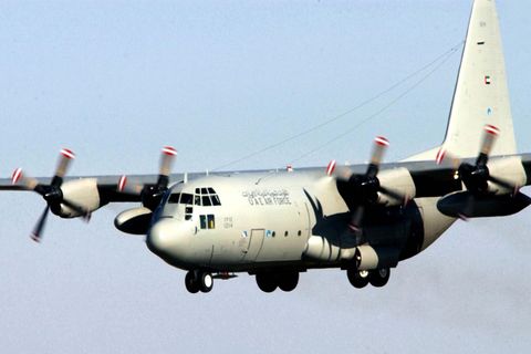 Nach dem Flugzeugabsturz einer Hercules C130 wird nun nach der Besatzung gesucht