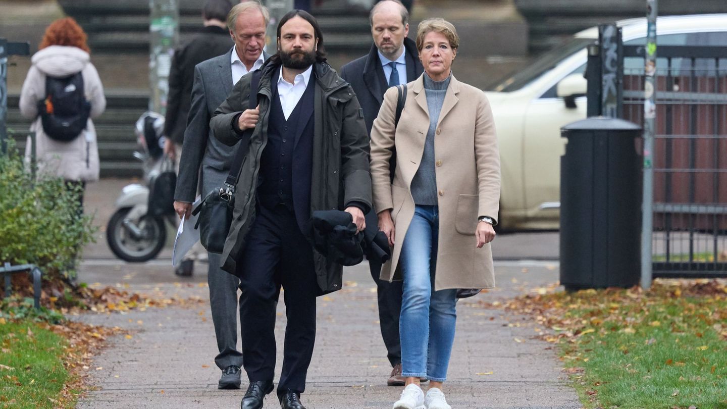 Die Angeklagte Christina Block auf dem Weg ins Gericht. Foto: Georg Wendt/dpa