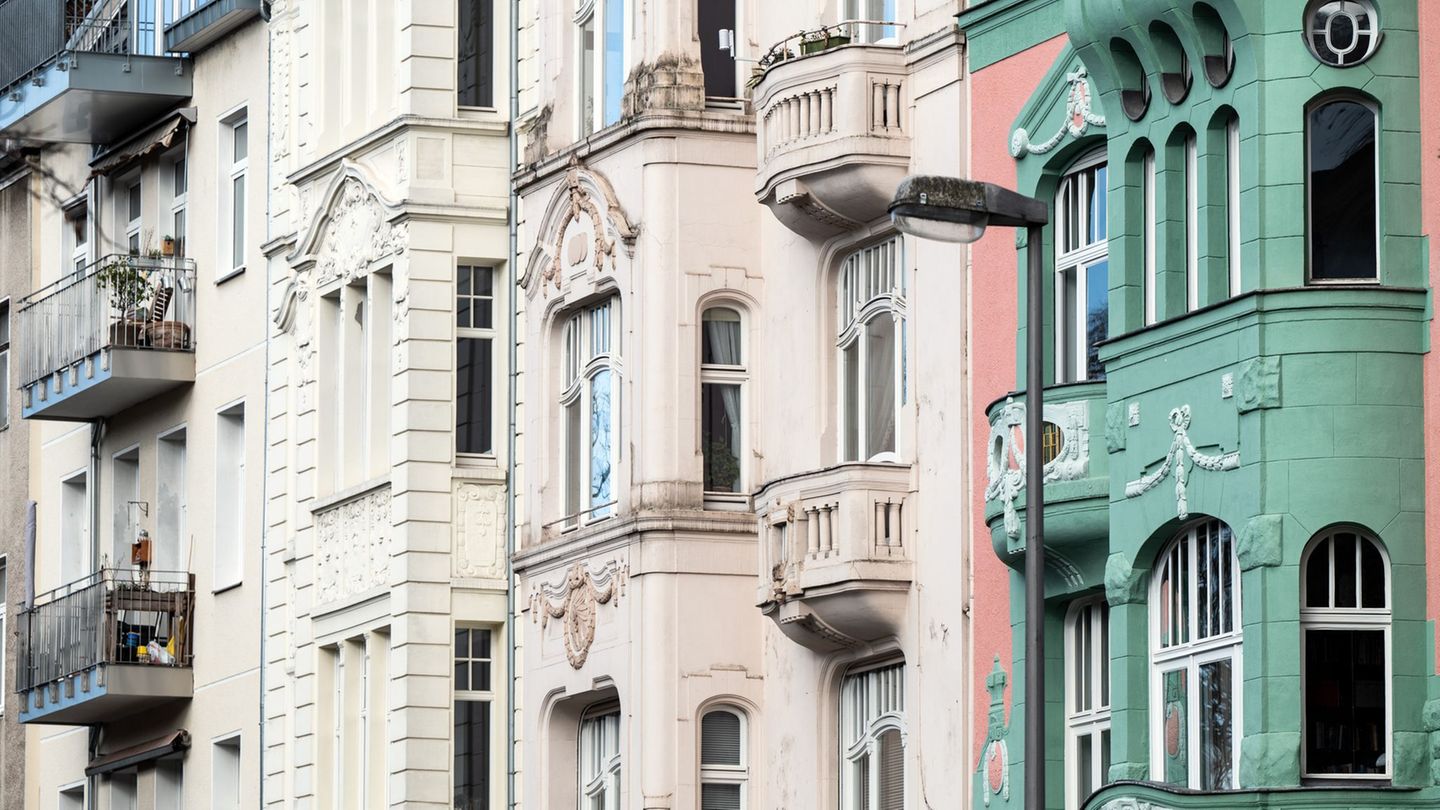 Der Bundesfinanzhof in München verhandelt drei Klagen gegen die Grundsteuer-Reform. (Symbolbild) Foto: Federico Gambarini/dpa/dp