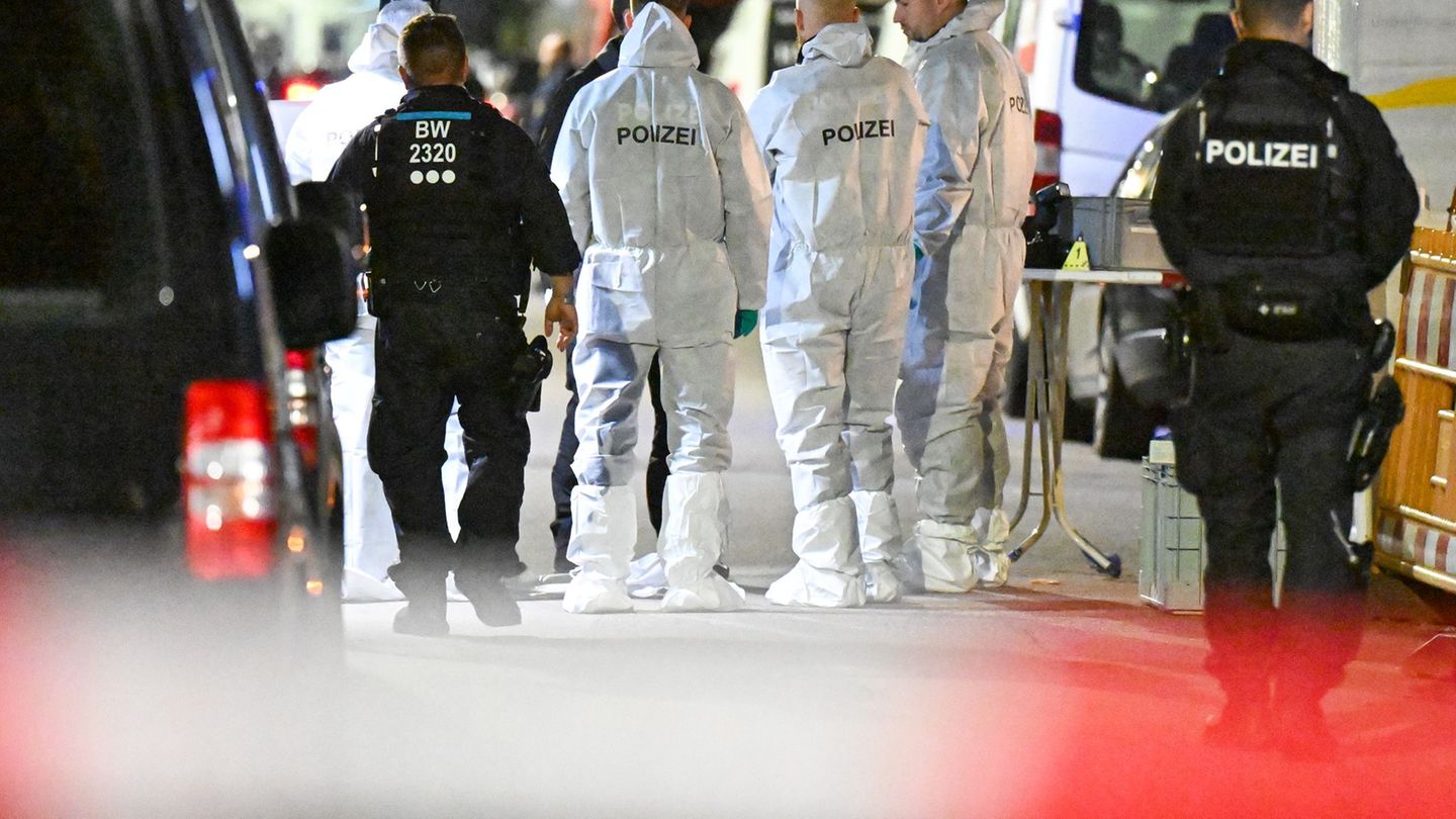 Ein junger Mann muss wegen Mordes mehrere Jahre in Haft. (Foto-Archiv) Foto: Marius Bulling/dpa