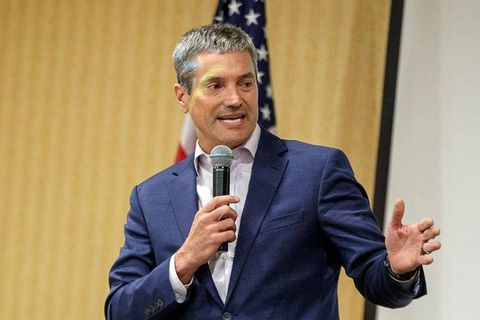 Kaliforniens Umweltminister Wade Crowfoot reiste mit Gouverneur Gavin Newsom zum Klimagipfel in Brasilien