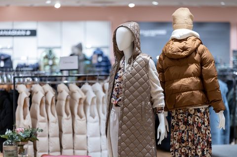 Intersport expandiert weiter - und mischt nun auch im Modehandel mit. (Symbolbild) Foto: Daniel Karmann/Deutsche Presse-Agentur