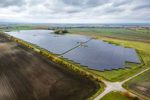 Solaranlage bei Sietzing, Nordostdeutschland