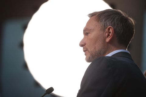 Ex-Politiker wird Autoverkäufer: Christian Lindner     