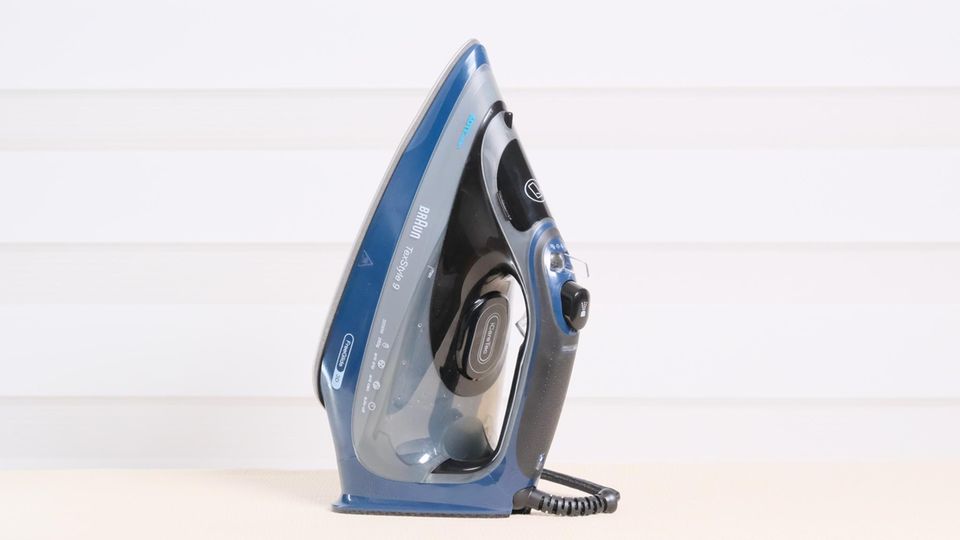Dampfbügeleisen Test: Braun TexStyle 9 SI 9682