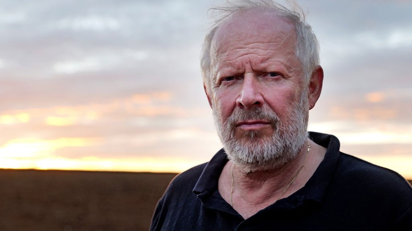 "Verschollen": Axel Milberg als Klemens Stadler, der in Brasilien seinen vermissten Sohn sucht.