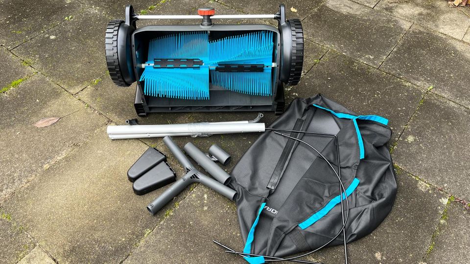 Der Gardena Laubsammler in Einzelteilen