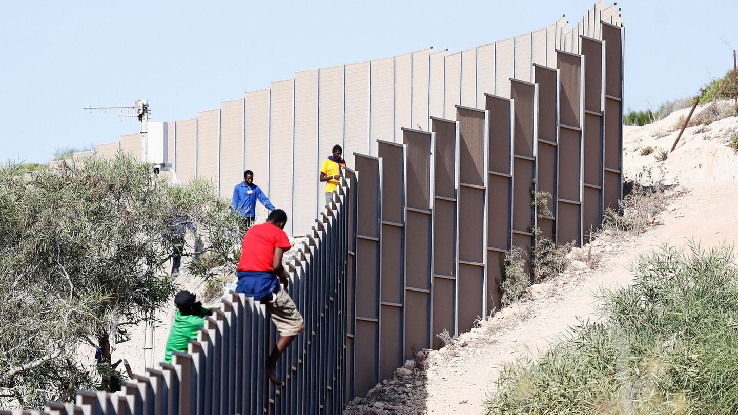 EU-Außengrenzstaaten, in denen viele irreguläre Migranten ankommen, sollen über den sogenannten Solidaritätsmechanismus entlaste