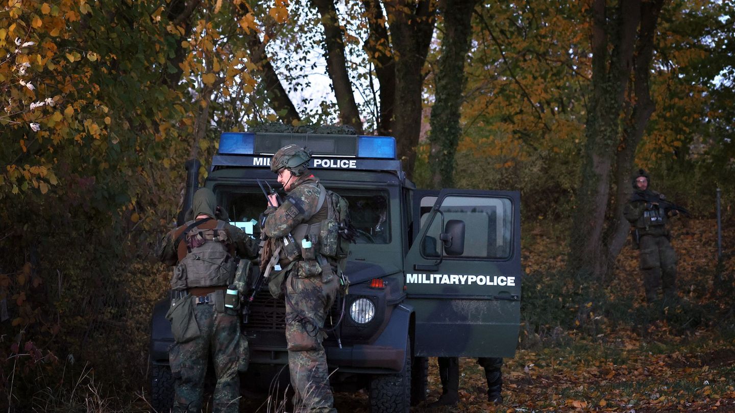 Bei der Übung "Marshal Power" hatten Bundeswehr und Polizei eigentlich zusammen trainieren sollen. (Archivbild) Foto: Karl-Josef