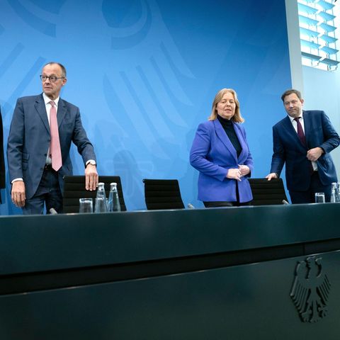 Gesetze nonstop: Die merkwürdige Jahresend-Rallye von Union und SPD