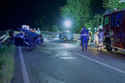 Der Unfall ereignete sich der Polizei zufolge am 16. August 2025 um 23.38 Uhr. (Archivbild) Foto: Marco Hanna/Crash 24h-News/dpa