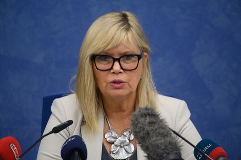 Simone Borris (parteilos), Oberbürgermeisterin der Stadt Magdeburg, spricht im Rathaus der Stadt zu den Medienvertretern. Foto: