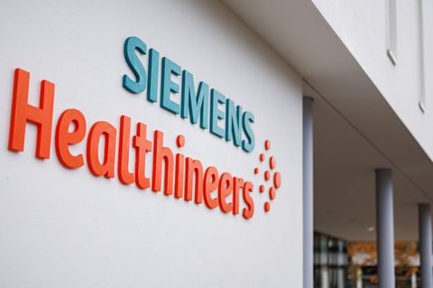 Noch hält Siemens rund 70 Prozent an seiner ehemaligen Medizintechniksparte Healthineers. Das soll sich ändern. Foto: Daniel Kar