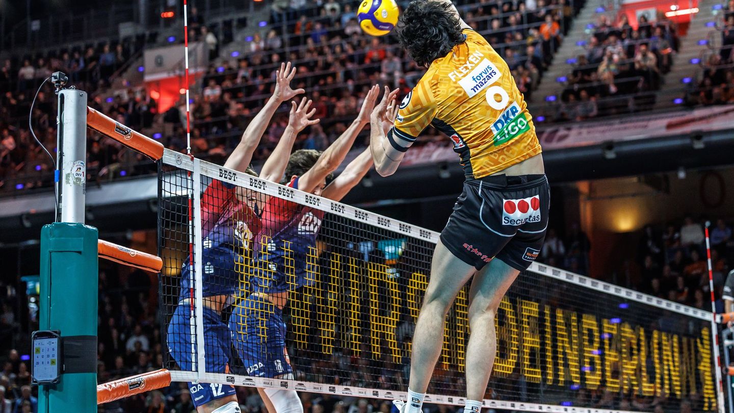 Die Niedersachsen machten den Berlinern große Probleme. Foto: Andreas Gora/dpa