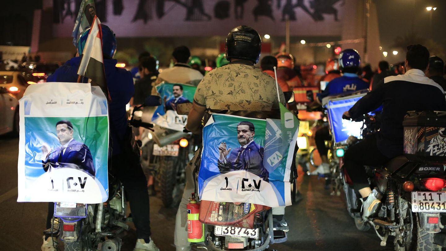 Die Liste von Ministerpräsident al-Sudani gewinnt die Parlamentswahl im Irak. Foto: Ameer Al-Mohammedawi/dpa