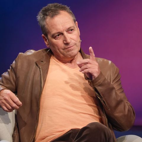 "Ich mag ihn noch nicht so richtig beurteilen": Kabarettist Dieter Nuhr gewährt Bundeskanzler Merz noch eine Schonfrist.