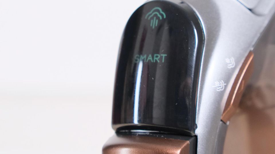 Dampfbügeleisen Test: Grundig SI 8050