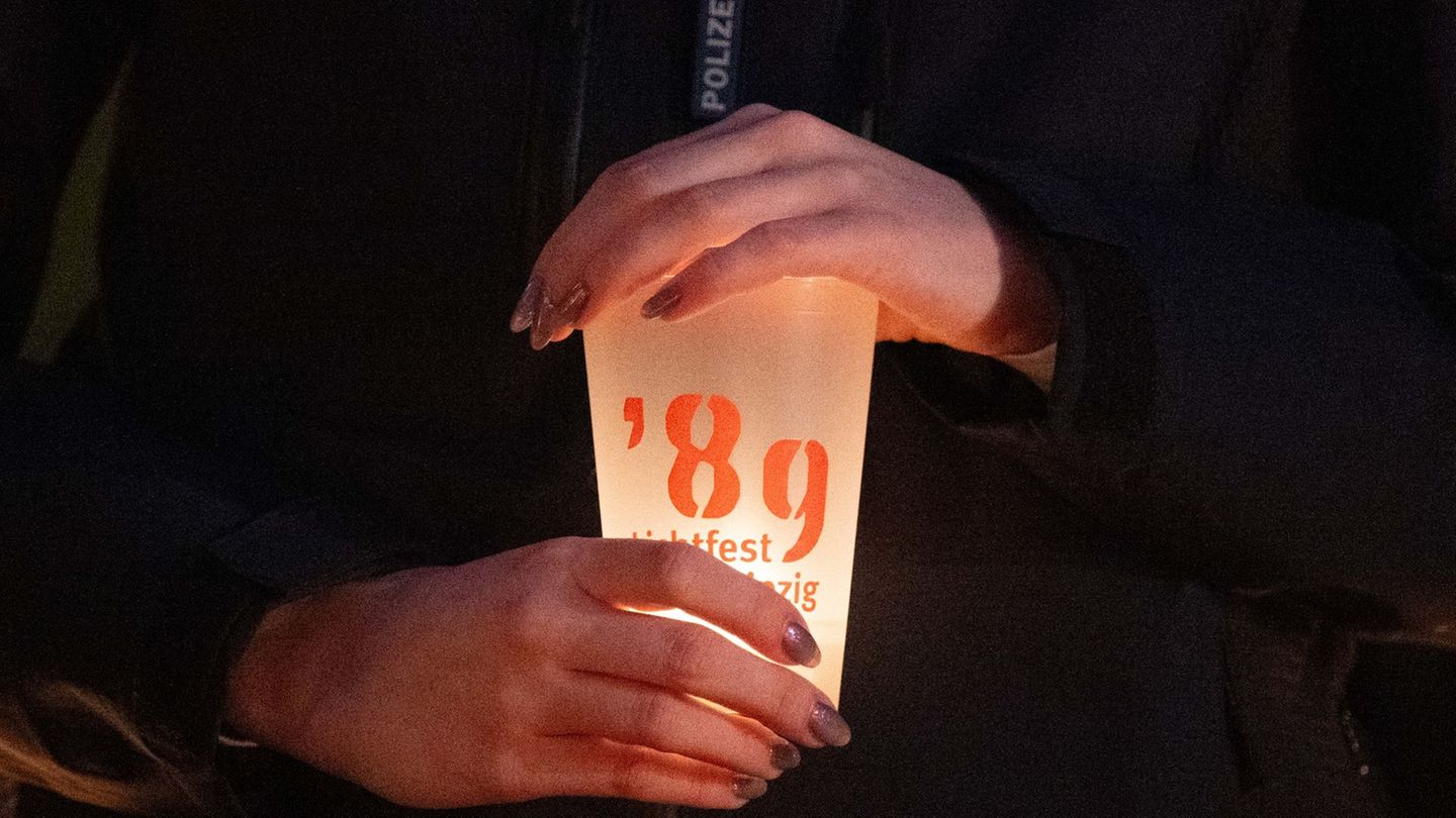 Einige Menschen leiden auch heute noch darunter, was sie zu DDR-Zeiten erlebt haben. (Archivbild) Foto: Sebastian Kahnert/dpa