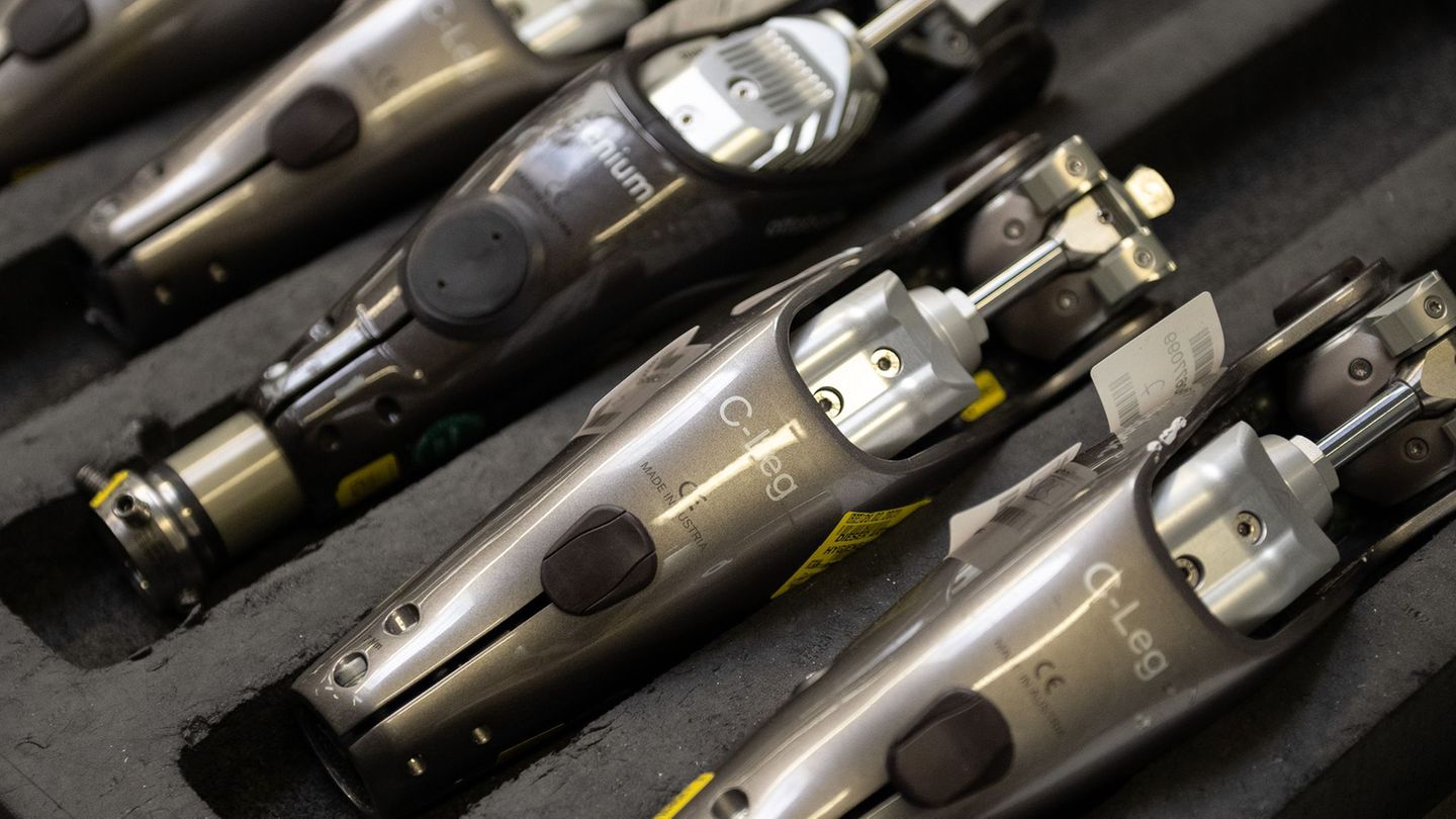 Ottobock ist weltweit für seine Prothesen bekannt. (Archivbild) Foto: Swen Pförtner/dpa