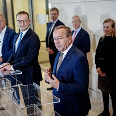 Es gibt eine Enigung im Streit um die Wehrdienst-Reform. Foto: Kay Nietfeld/dpa