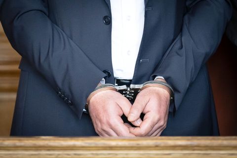 Auch der zweite Verdächtige sitzt jetzt in Untersuchungshaft. (Symbolbild) Foto: Sina Schuldt/dpa