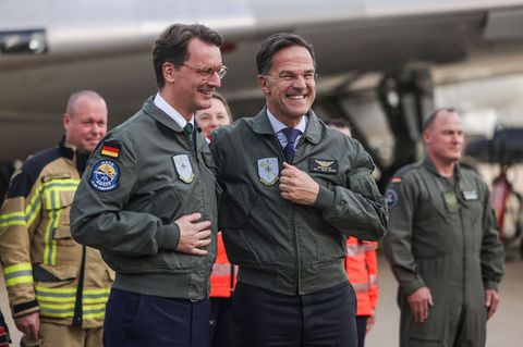 Nato-Generalsekretär Mark Rutte hat sich erfreut über die Einigung beim Wehrdienst geäußert. Foto: Oliver Berg/dpa