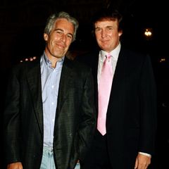 Jeffrey Epstein (l.) und Donald Trump 1997 in Trumps Anwesen Mar-a-Lago