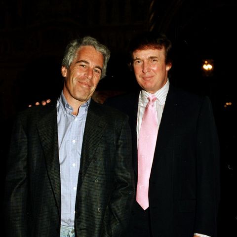 Jeffrey Epstein (l.) und Donald Trump 1997 in Trumps Anwesen Mar-a-Lago