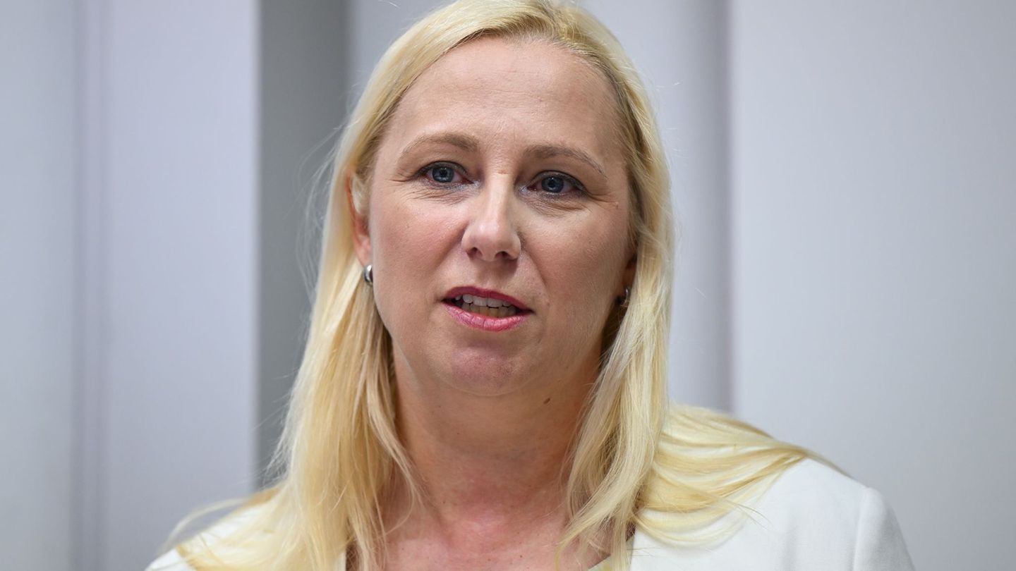 Die Vorsorgeuntersuchung von Jugendlichen können Ärzte und Ärztinnen nach den Worten von Ministerin Stolz für ein Gespräch über